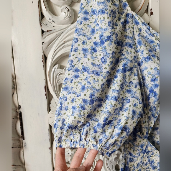 NWT! Floral tie back dress - Picture 12 of 16